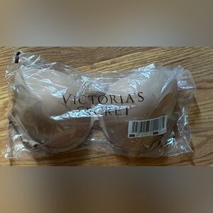 Victoria’s Secret push up bra 36DD